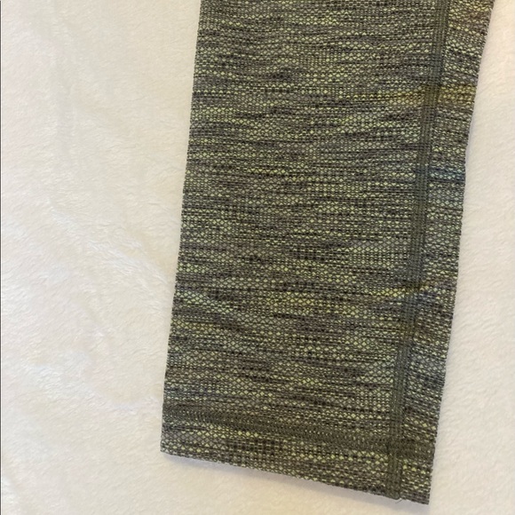 Lululemon cropped leggings grey size 4 - Picture 6 of 7
